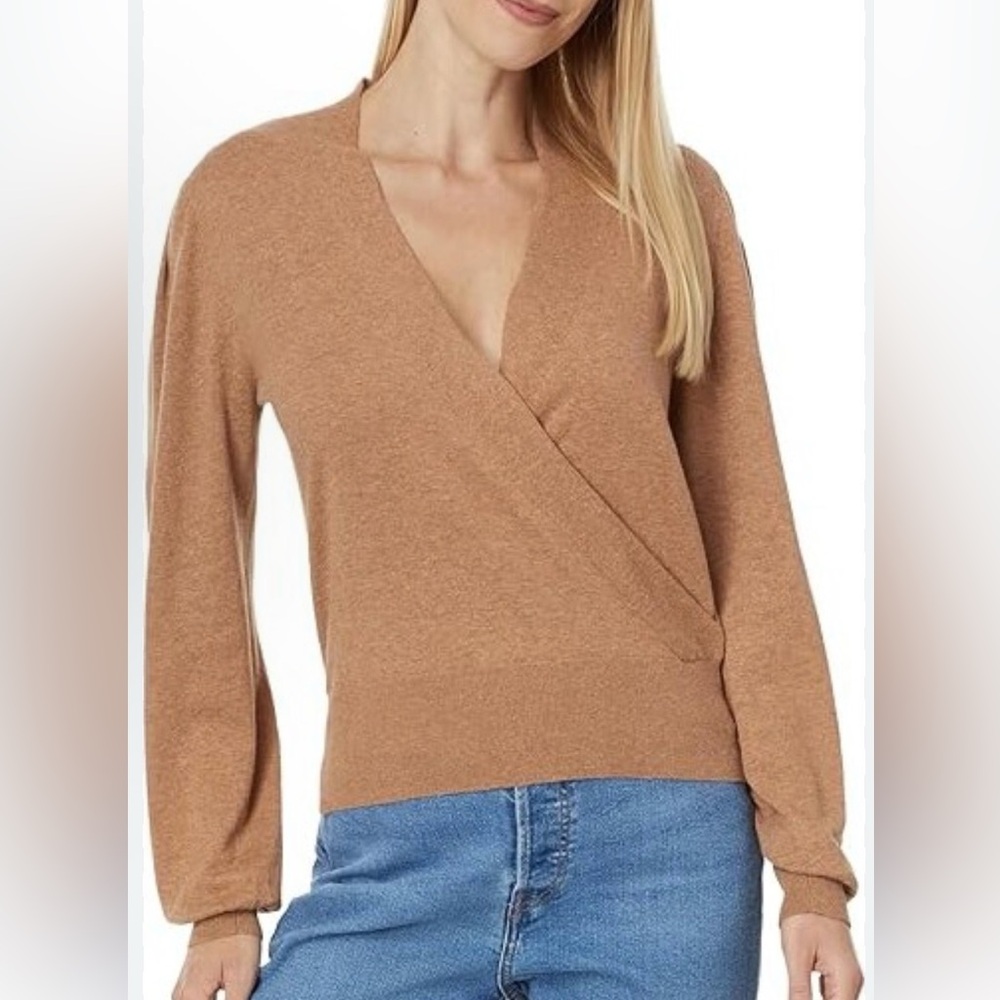 LILLA P ๐ท- Wrap Front Knit in Camel
